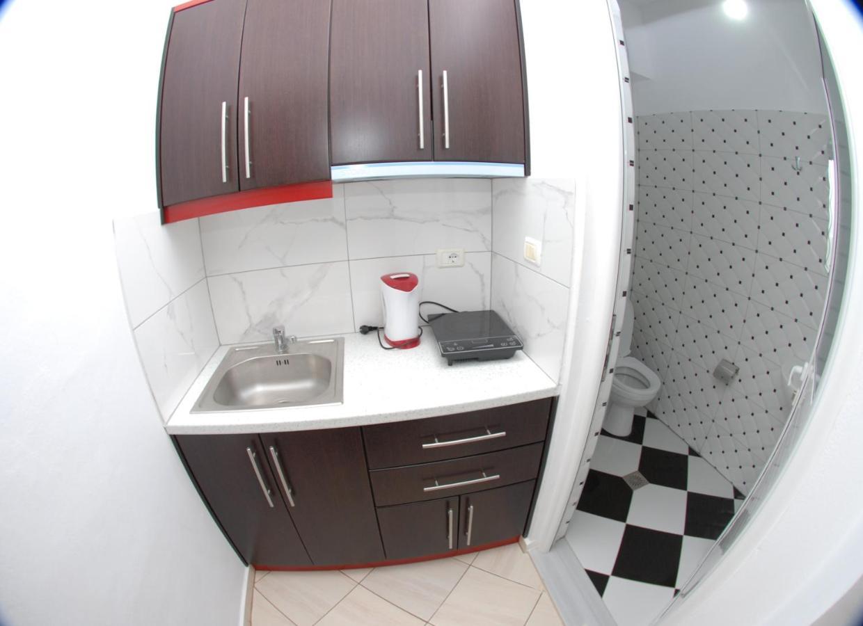 Vila Enea Ksamil Bagian luar foto
